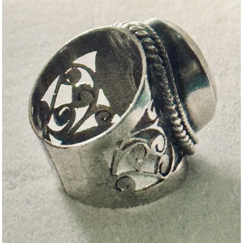 Vintage 925 Sterling Silver Natural Moonstone Statement Ring Size 8 13g Boho